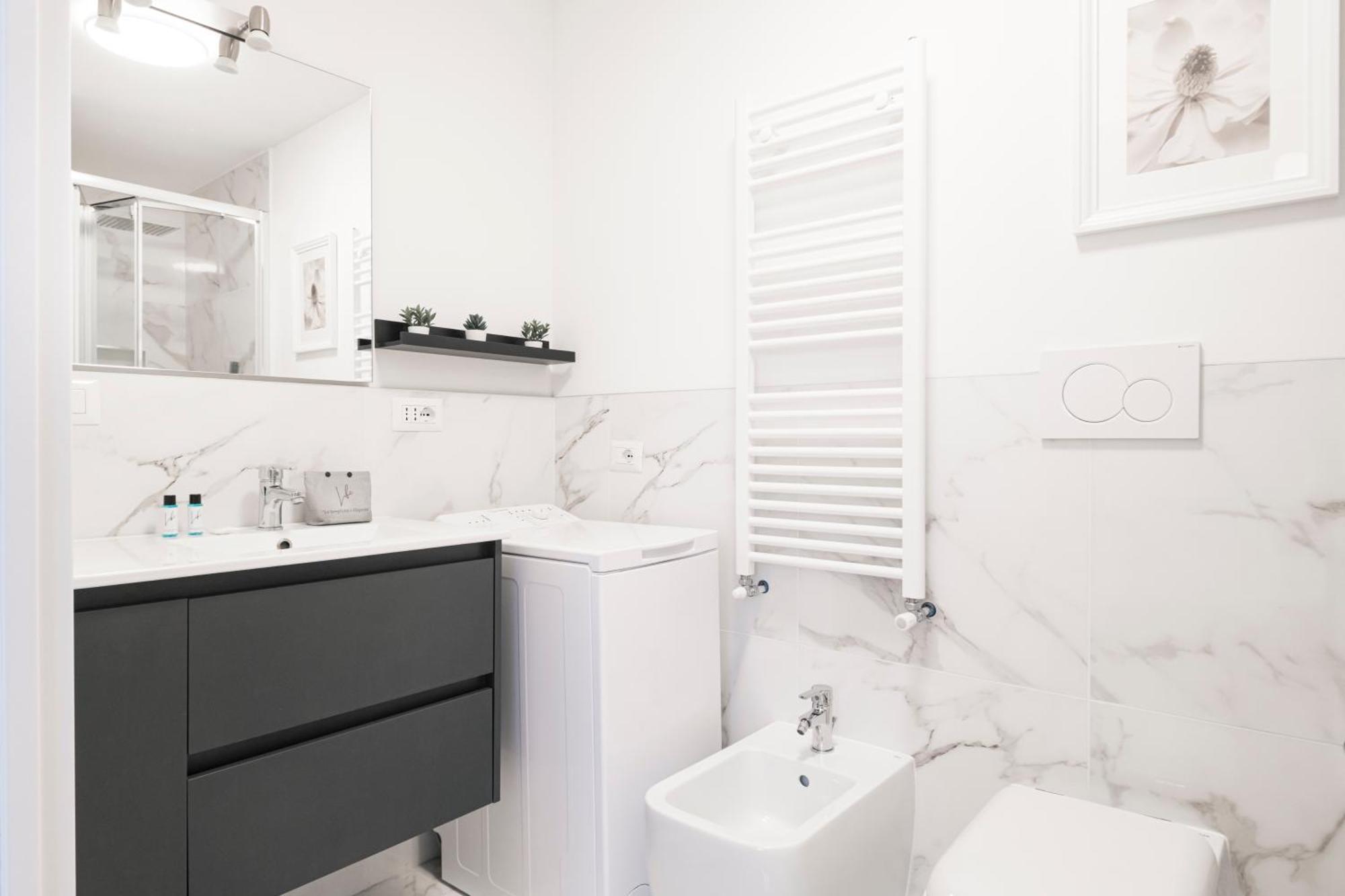 Easylife - Appartamento Elegante Moderno E Accogliente - La Tua Oasi In Citta Milan Exterior photo